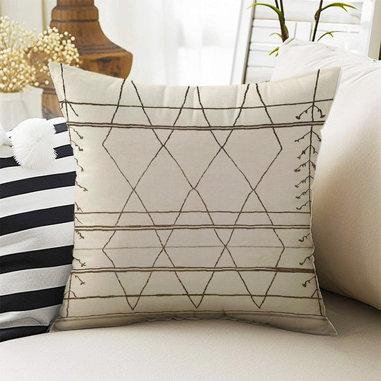 Rug Design Pillow Covers - Turkish Kilim Pattern Cushion Case, Boho Print Throw Pillow, Vintage Style Accent Pillow Covers