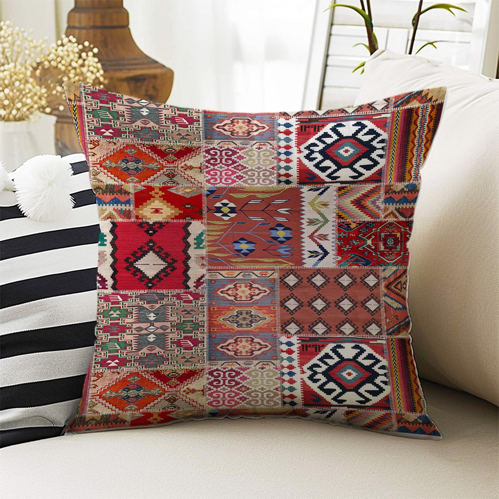 Rug Design Pillow Covers - Colorful Turkish Kilim Pattern Cushion Case, Tradional Print Throw Pillow, Vintage Style Accent Pillow Covers